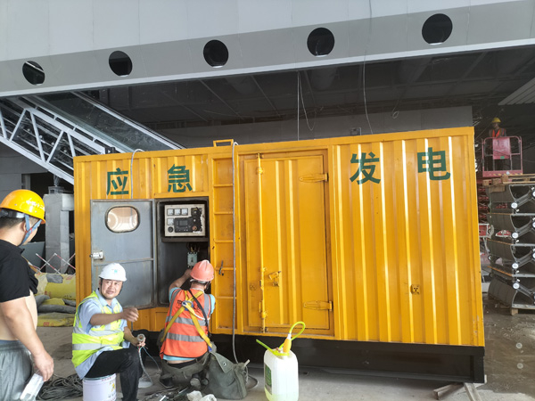 东乌珠穆沁怎样判断空气滤清器是否需要更换？